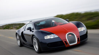 Bugatti Veyron: High-Speed