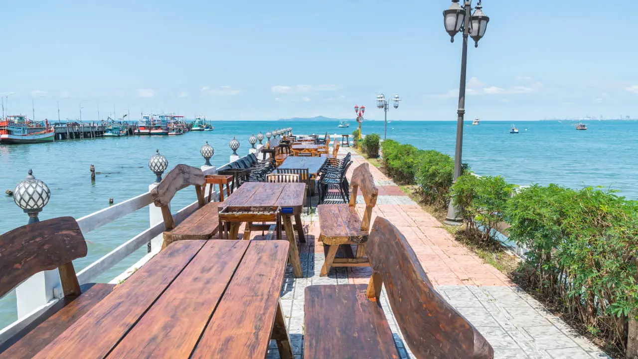 The boardwalk's oceanfront restaurants with magnificent views