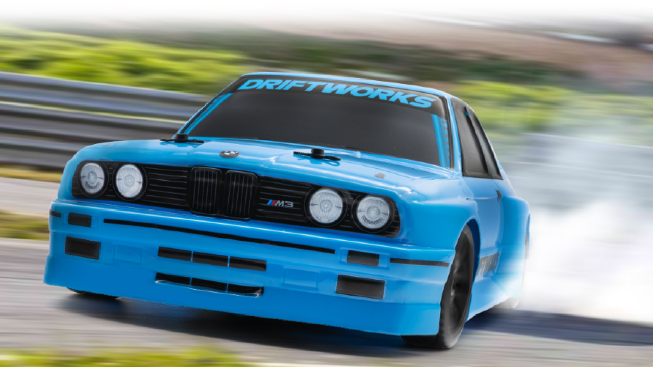 HPI Sport 3 BMW E30 perfectly drifting