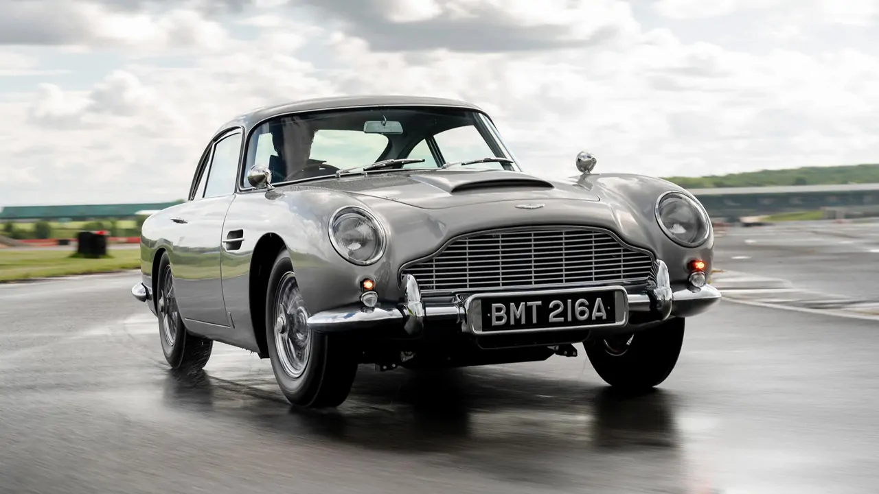 Aston Martin DB5 Goldfinger antique designed vintage car