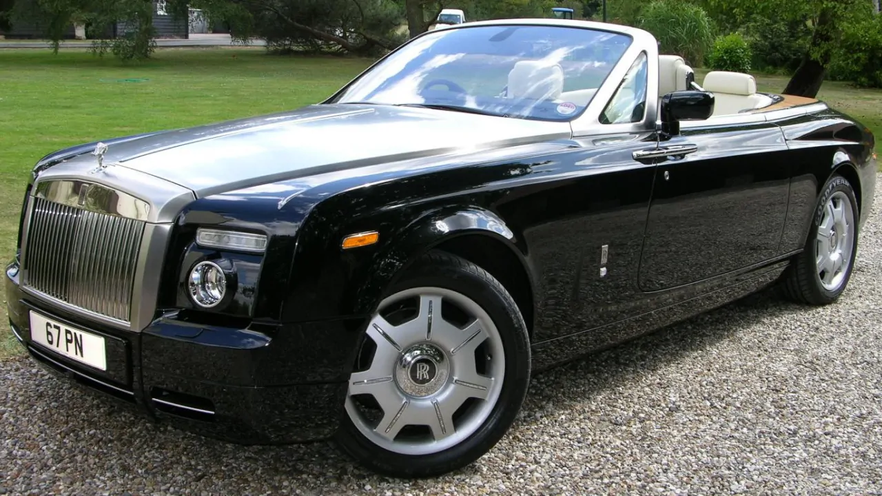 Rolls Royce Phantom Drophead Coupe is a Premium Celebrity Automobile