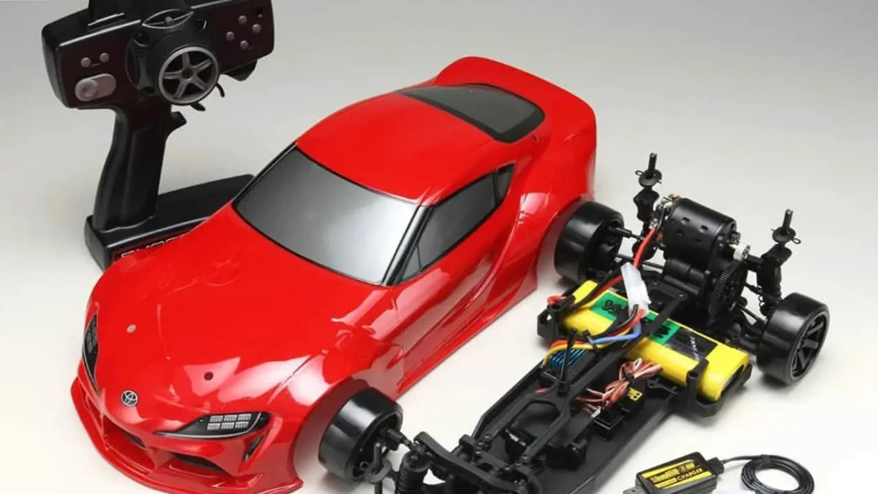 Yokomo DPR Car with its inner parts and remote control